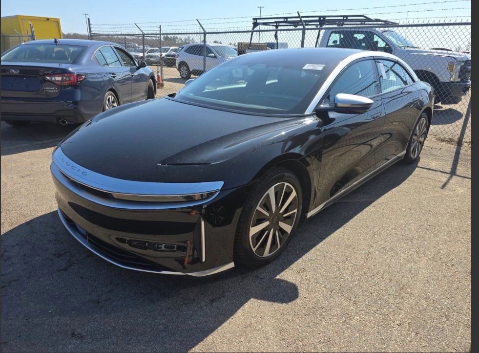 Used 2022 Lucid Air Grand Touring image 2