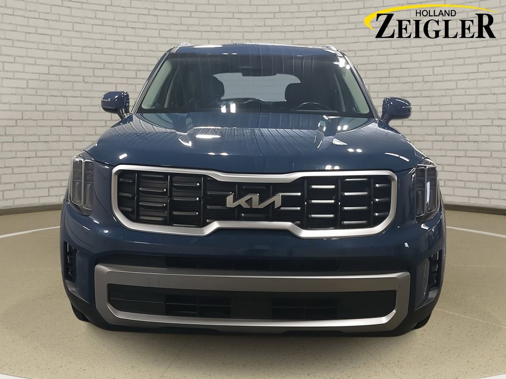 Used 2023 Kia Telluride S w/ S Sunroof Package image 2