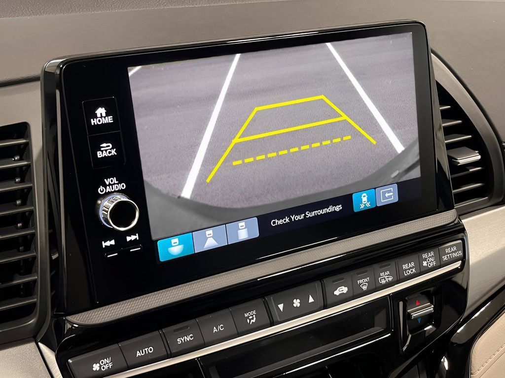 New 2026 Honda Odyssey Touring image 21