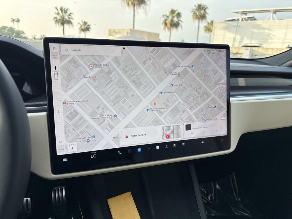 Used 2021 Tesla Model S Plaid image 22