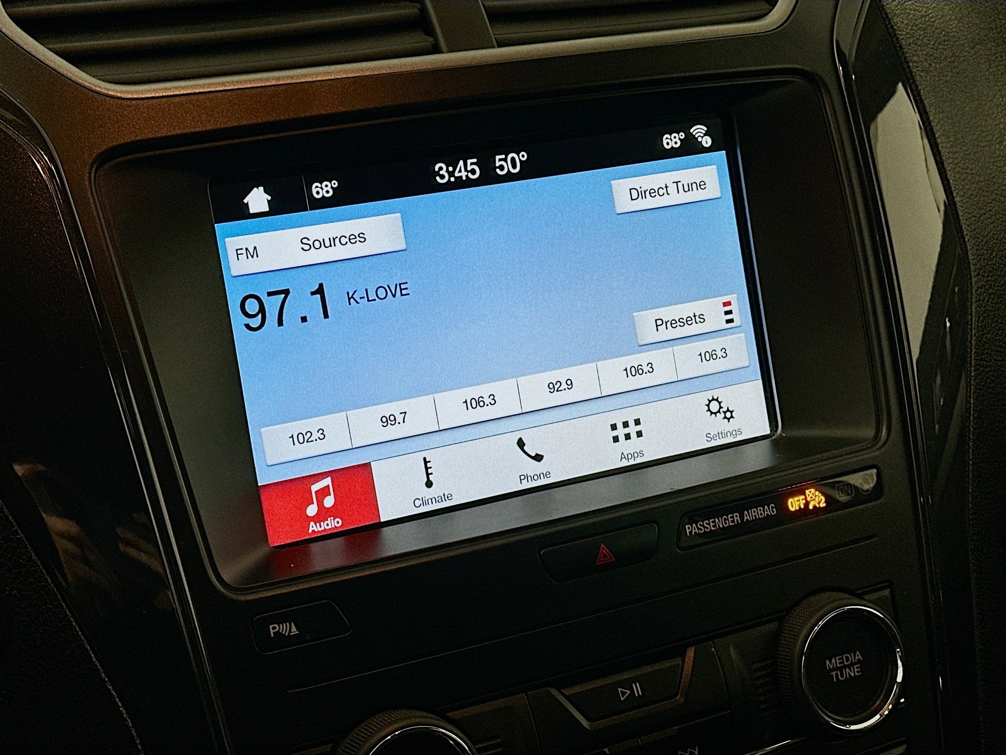 Used 2018 Ford Explorer XLT w/ Equipment Group 202A image 19