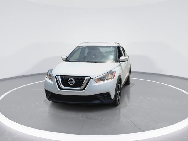 Used 2018 Nissan Kicks SV FWD image 4