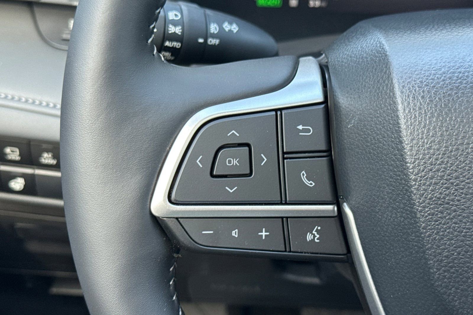 New 2026 Toyota Highlander Limited image 29