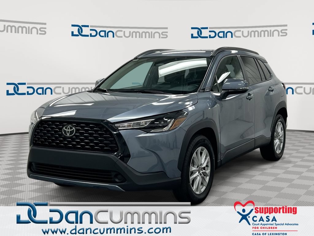 Used 2023 Toyota Corolla Cross LE FWD image 1