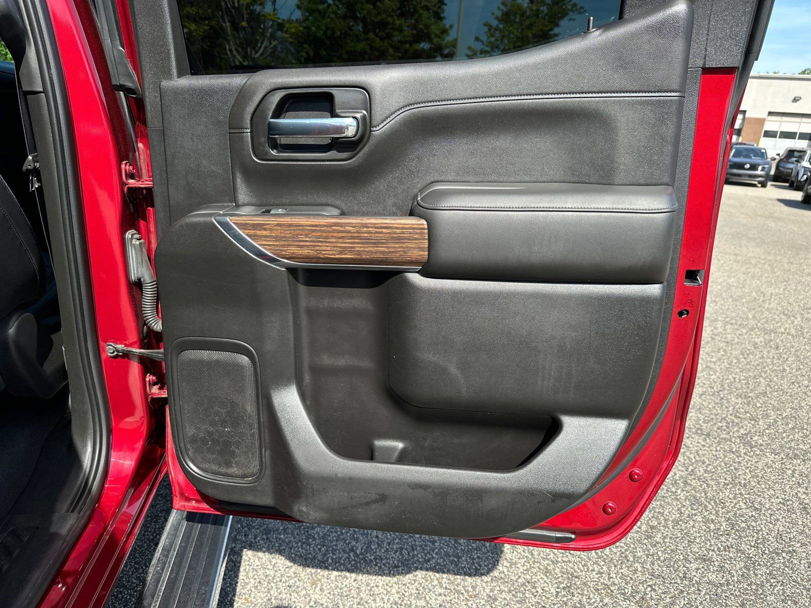 Used 2020 Chevrolet Silverado 1500 High Country w/ Technology Package AWD/4WD image 14