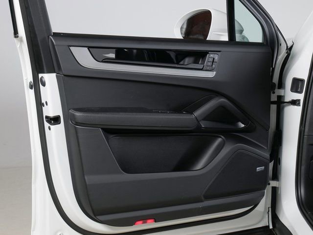Certified 2026 Porsche Cayenne image 26
