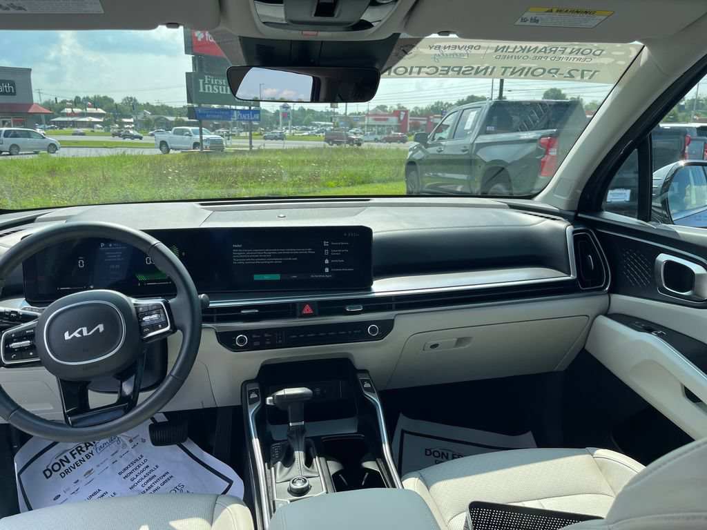 Used 2025 Kia Sorento EX w/ Panoramic Sunroof Package FWD image 15
