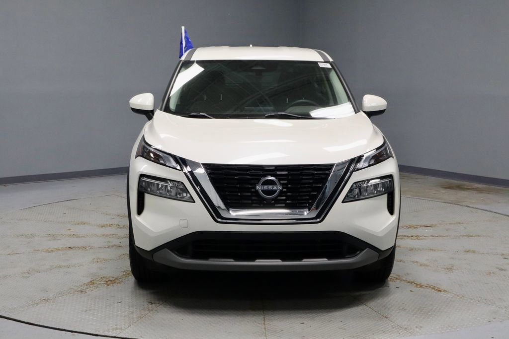 Used 2023 Nissan Rogue SV image 6