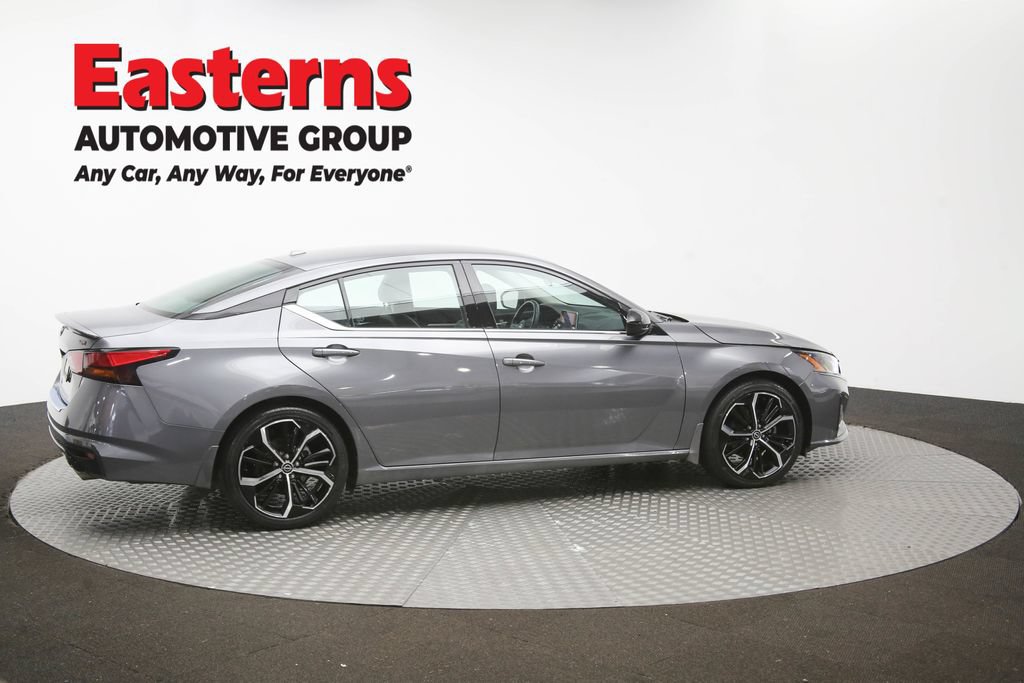 Used 2023 Nissan Altima 2.5 SR FWD image 42