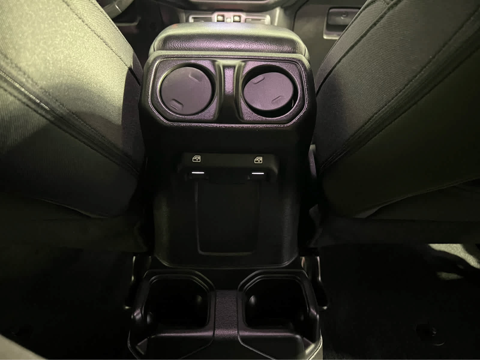 Used 2018 Jeep Wrangler Unlimited Sport S AWD/4WD image 11