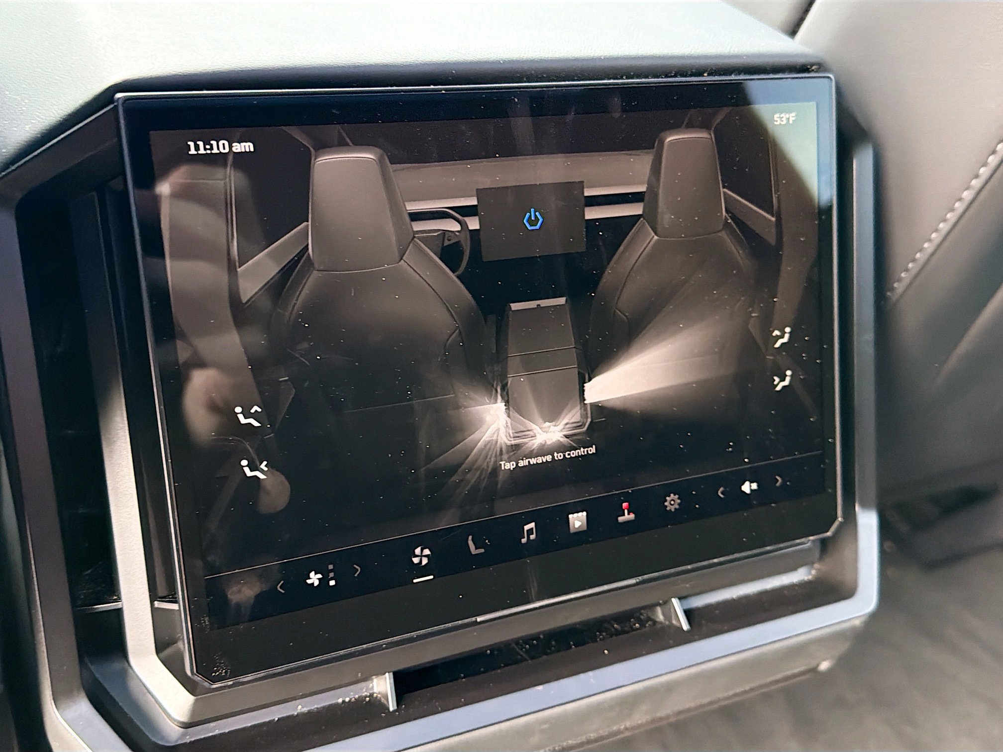 Used 2024 Tesla Cybertruck AWD Crew Cab image 19