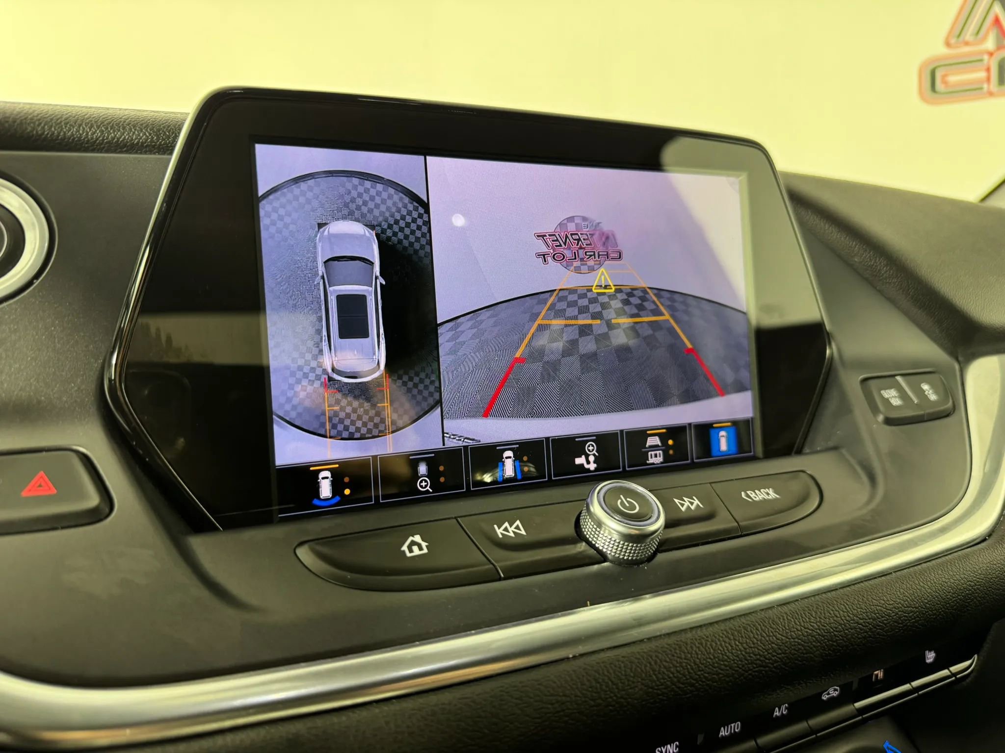 Used 2022 Chevrolet Blazer LT w/ Sound & Technology Package AWD/4WD image 11