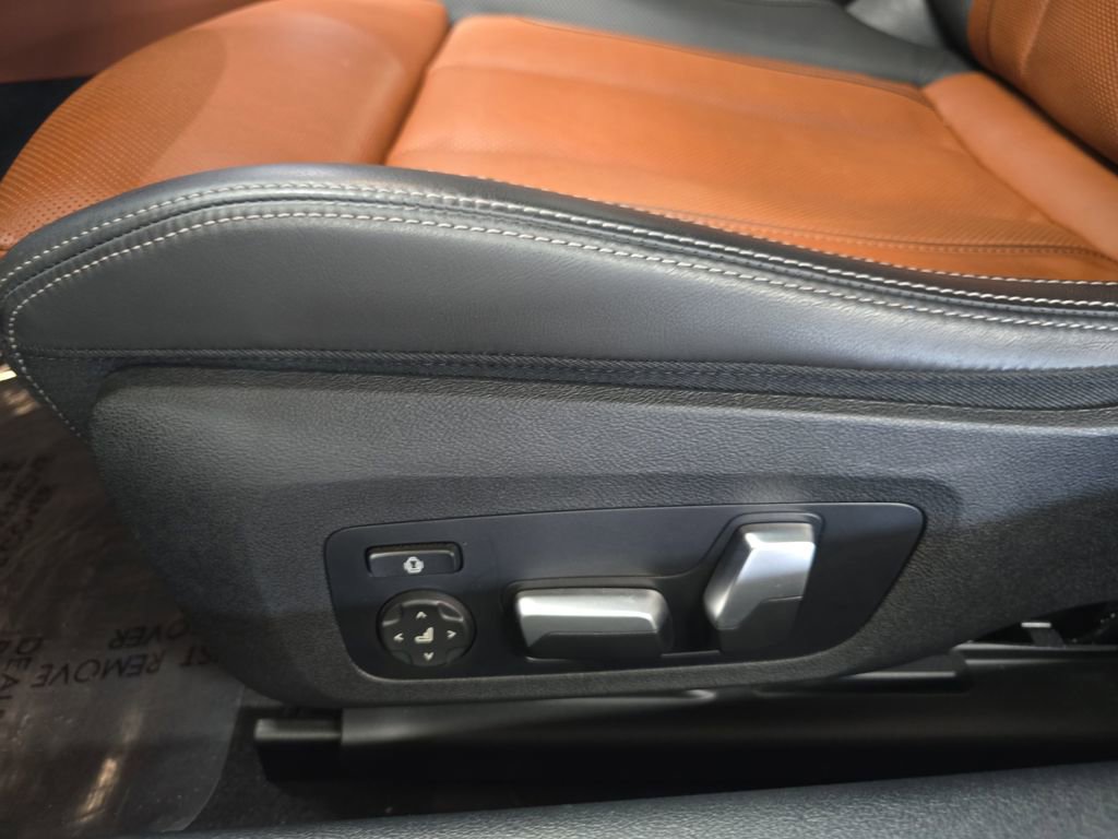 Used 2023 BMW M850i xDrive Convertible AWD/4WD image 28