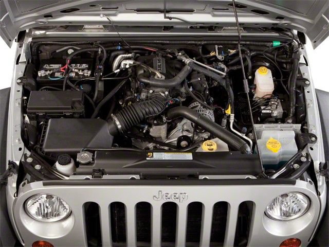 Used 2010 Jeep Wrangler Unlimited Sport RWD image 13