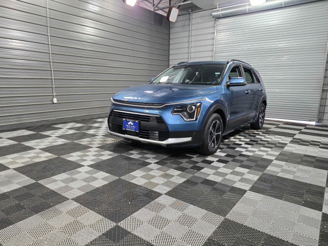 Used 2024 Kia Niro EX w/ EX Cold Weather Package image 42