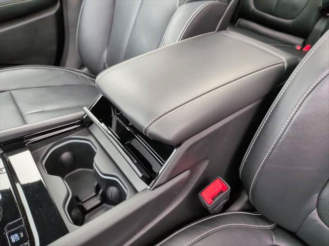 Certified 2024 Jeep Grand Cherokee Overland w/ Luxury Tech Group IV AWD/4WD image 30