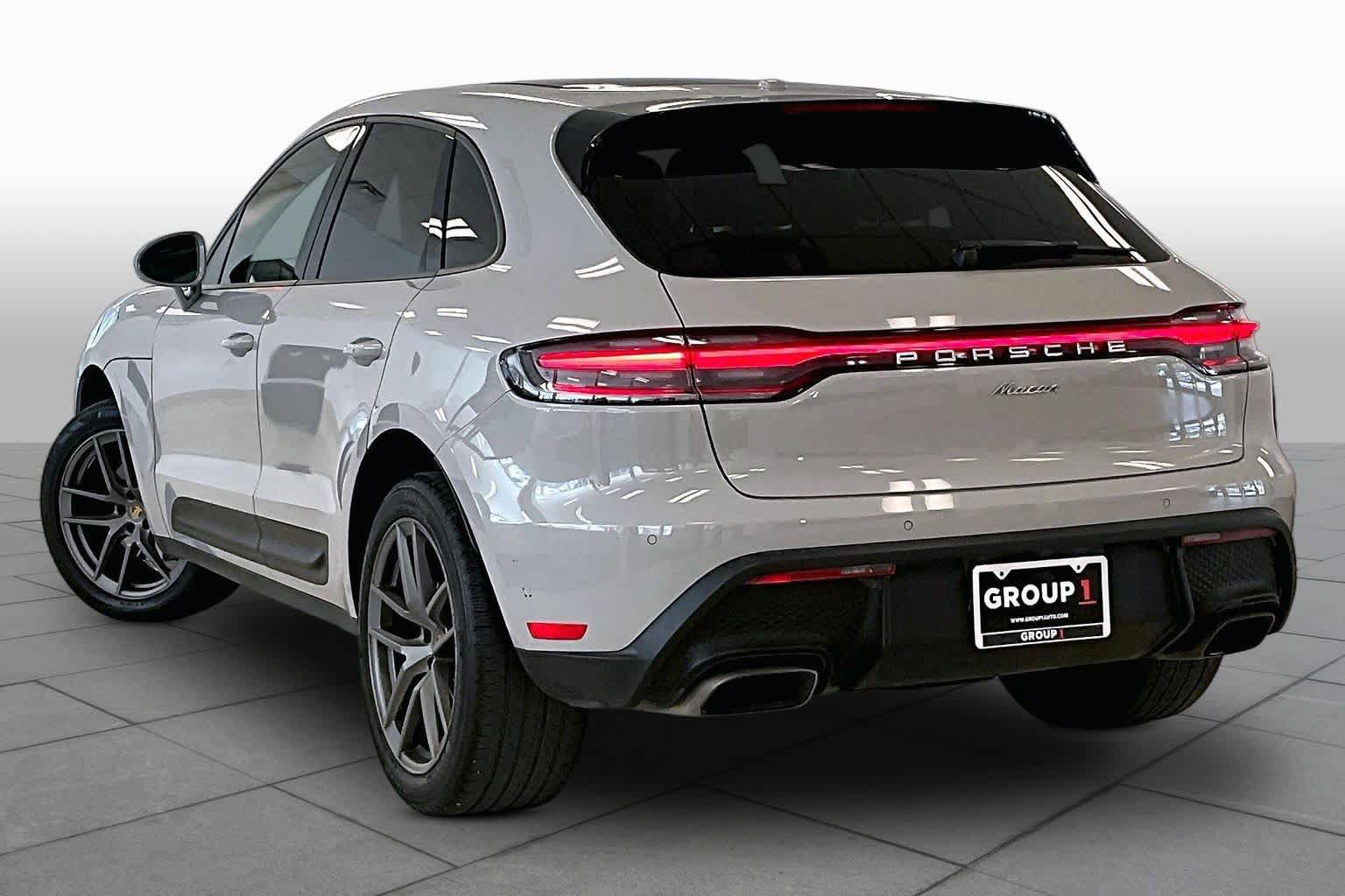 Used 2022 Porsche Macan AWD/4WD image 10