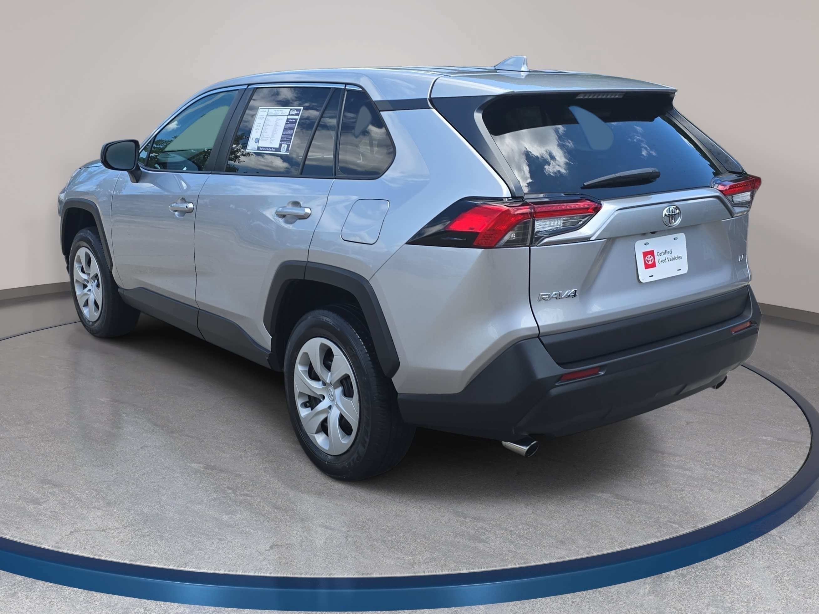 Certified 2023 Toyota RAV4 LE FWD image 7