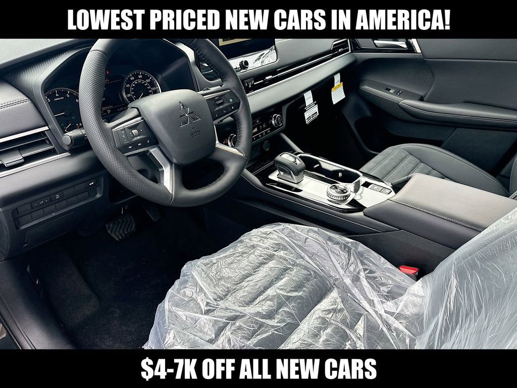 New 2026 Mitsubishi Outlander SE image 14