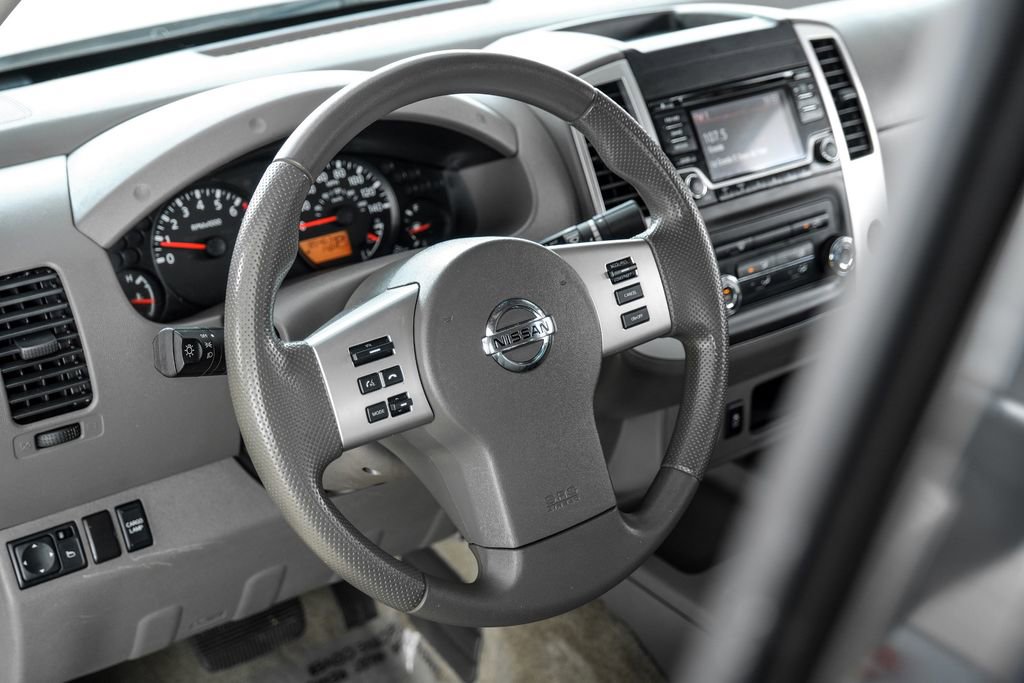 Used 2018 Nissan Frontier SV RWD image 12