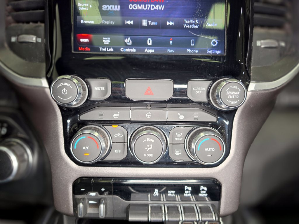 Used 2020 RAM 1500 Big Horn AWD/4WD image 14