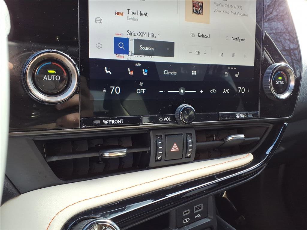 Used 2022 Lexus NX 250 FWD image 14