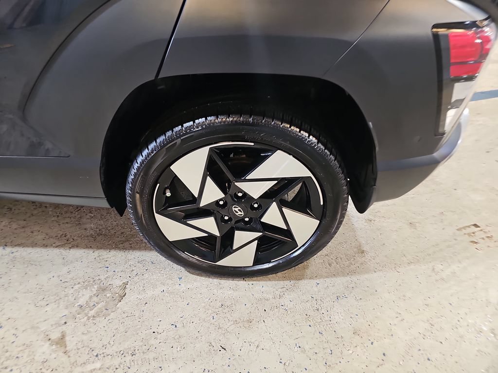 Certified 2024 Hyundai Kona Limited AWD/4WD image 28