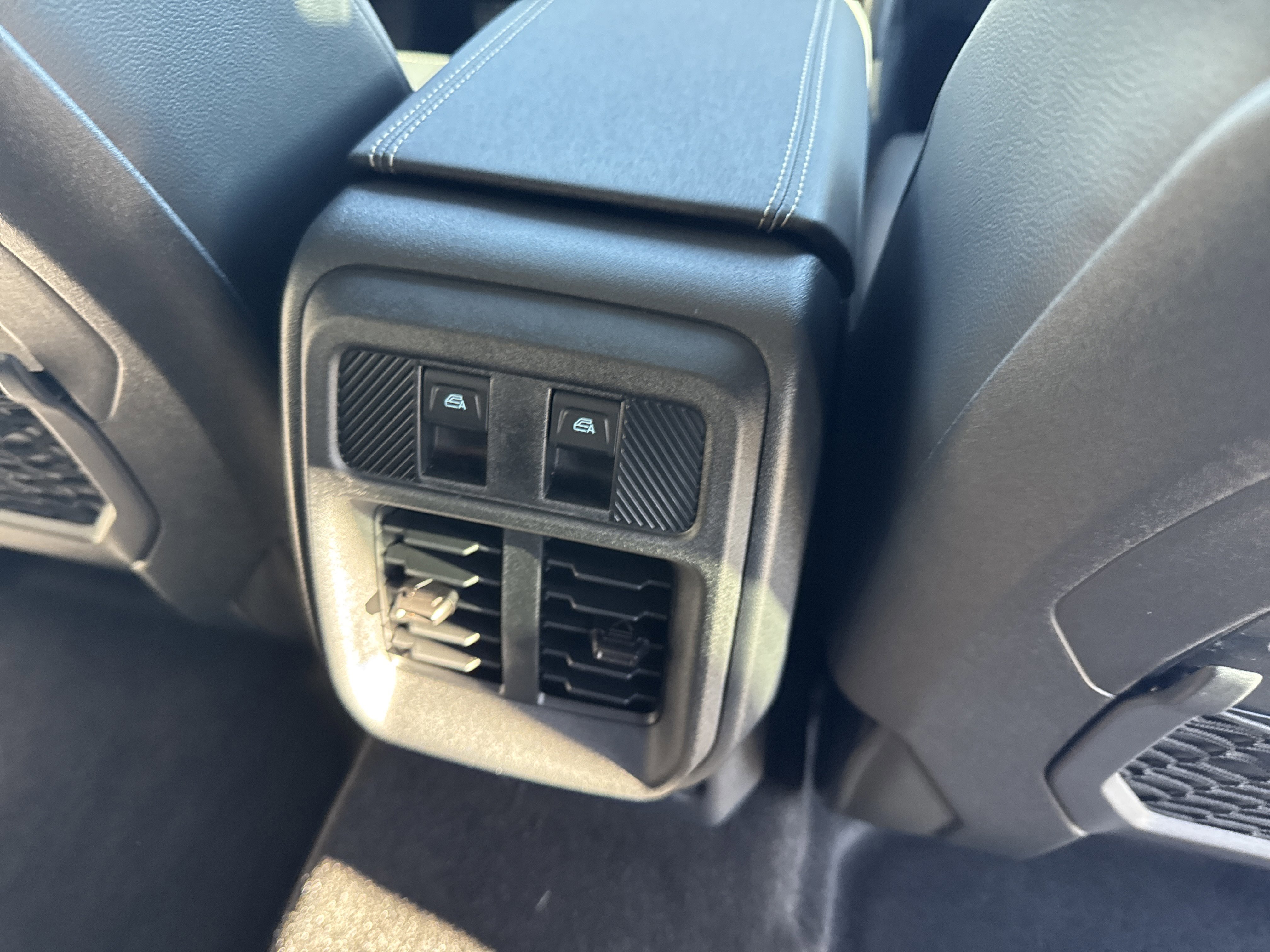 New 2025 Ford Bronco Badlands image 10