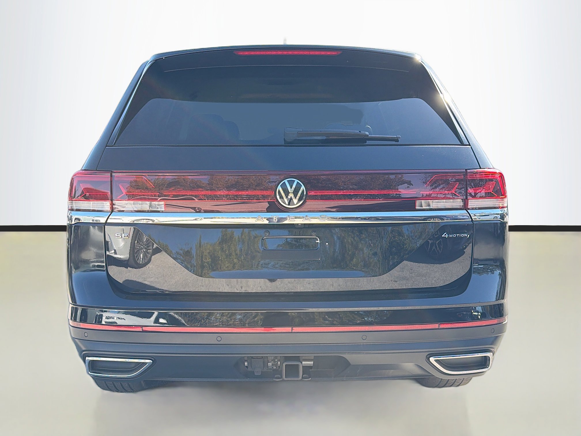 Used 2024 Volkswagen Atlas SE image 4