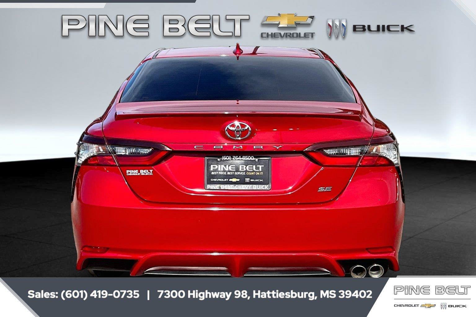 Used 2022 Toyota Camry SE FWD image 4
