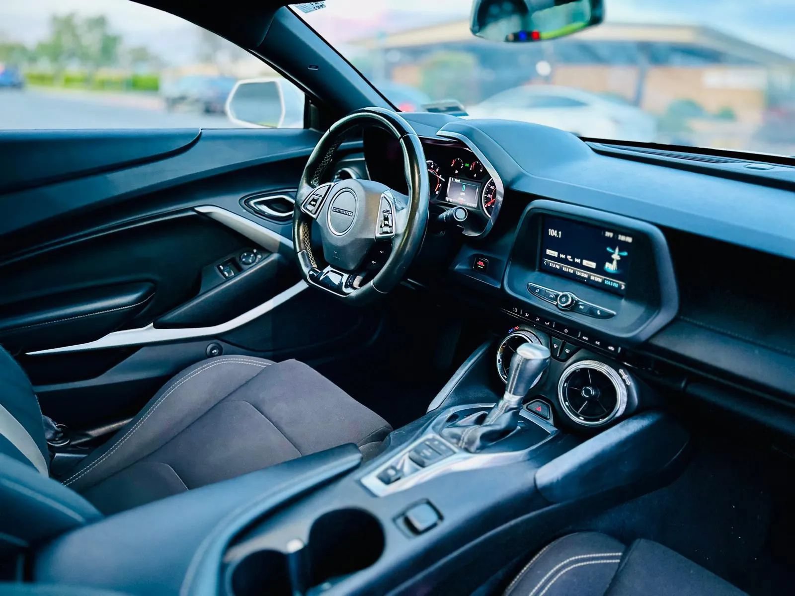 Used 2016 Chevrolet Camaro LT RWD image 16