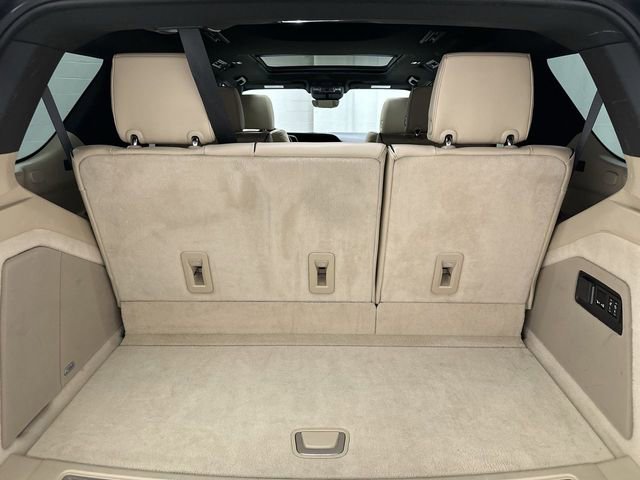 Certified 2023 Cadillac Escalade Premium Luxury image 17