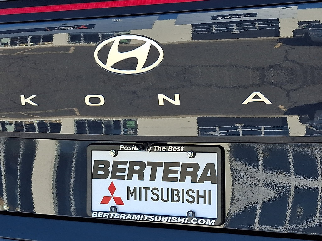 Used 2024 Hyundai Kona Limited AWD/4WD image 35