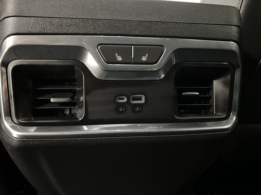 Used 2024 GMC Sierra 3500 Denali image 49
