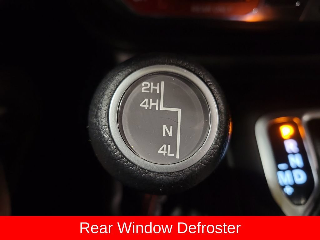 Used 2018 Jeep Wrangler Unlimited Rubicon w/ Dual Top Group AWD/4WD image 18