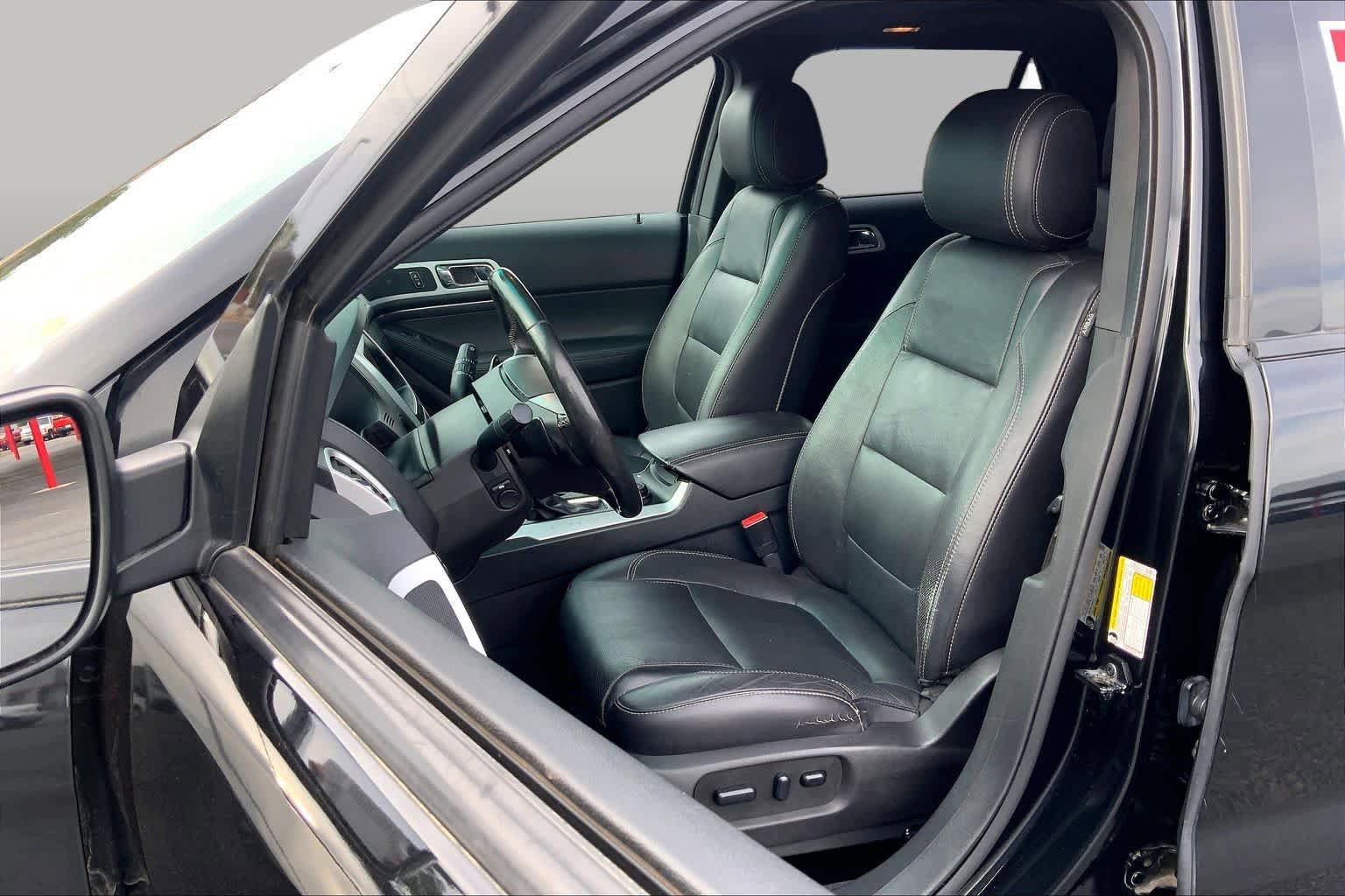 Used 2015 Ford Explorer Sport w/ Equipment Group 401A AWD/4WD image 8