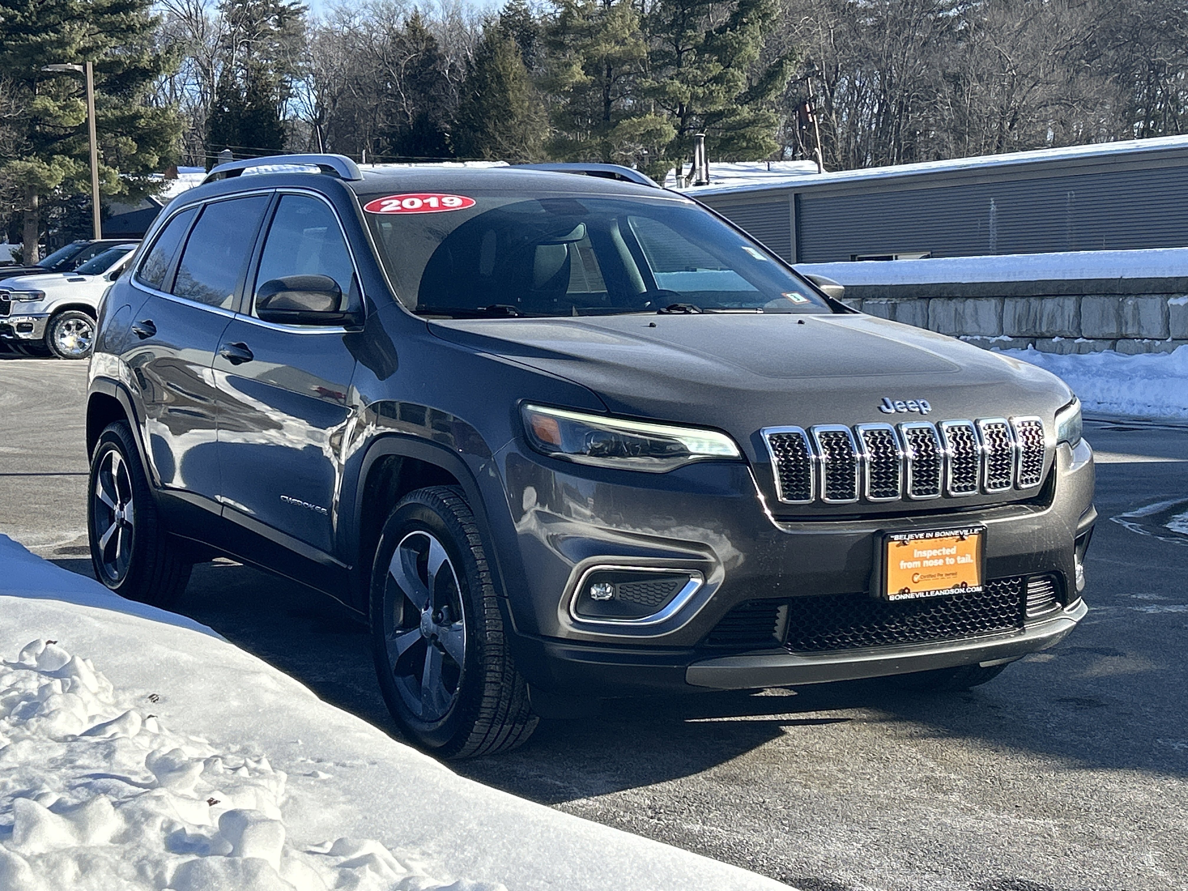 Used 2019 Jeep Cherokee Limited image 13
