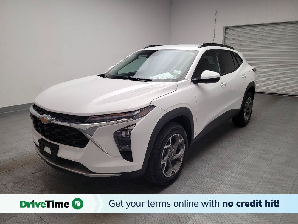 Used 2025 Chevrolet Trax LT