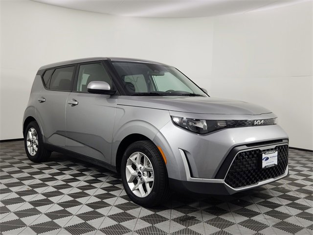 Used 2023 Kia Soul LX w/ LX Technology Package image 6