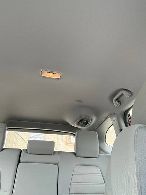 Used 2017 Honda CR-V LX image 9