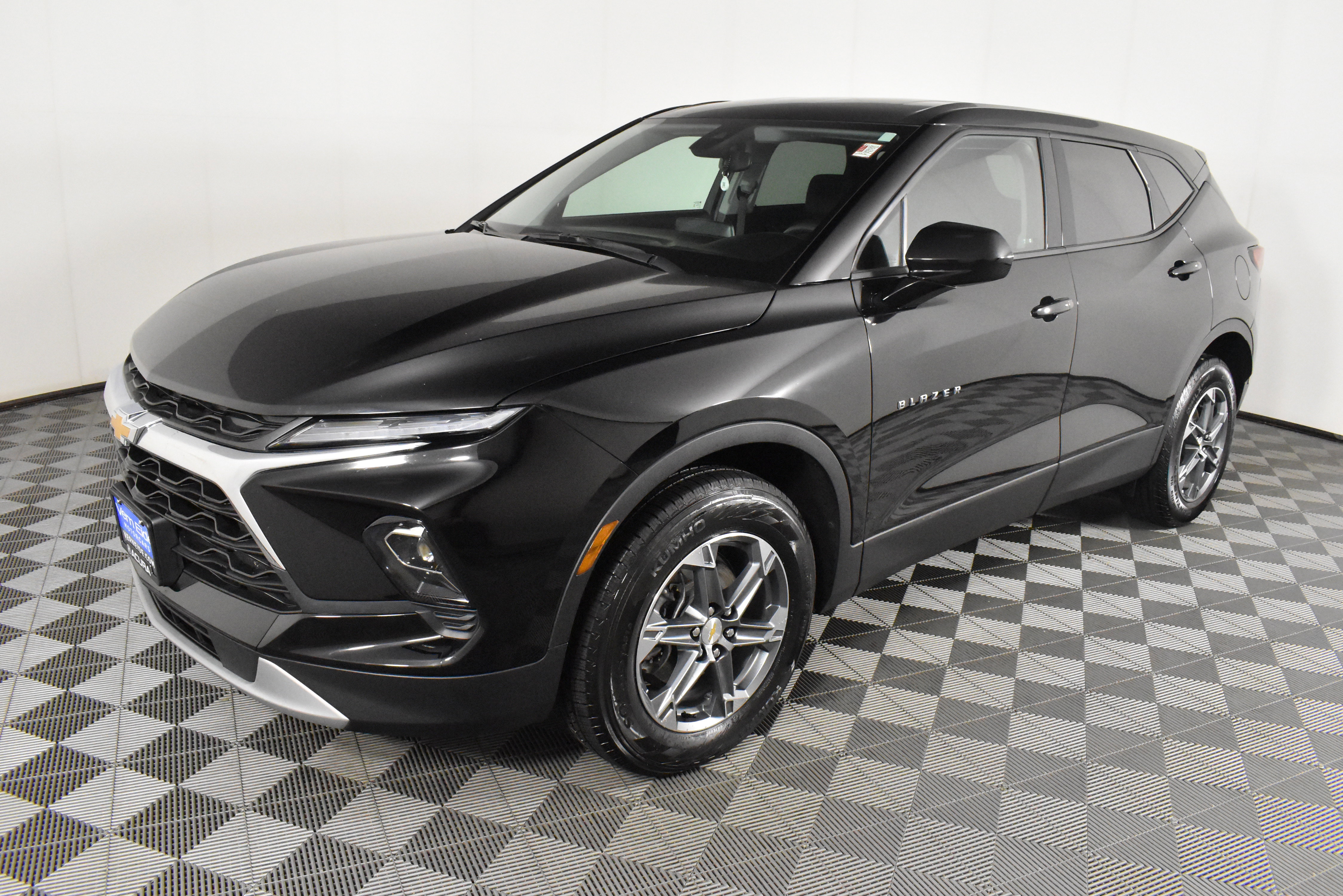 Used 2025 Chevrolet Blazer LT image 10