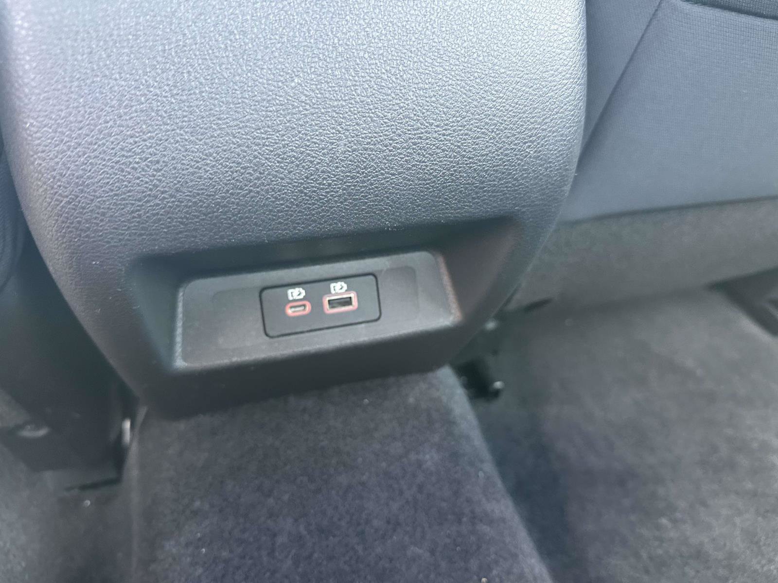 Used 2024 Nissan Altima 2.5 SV FWD image 9