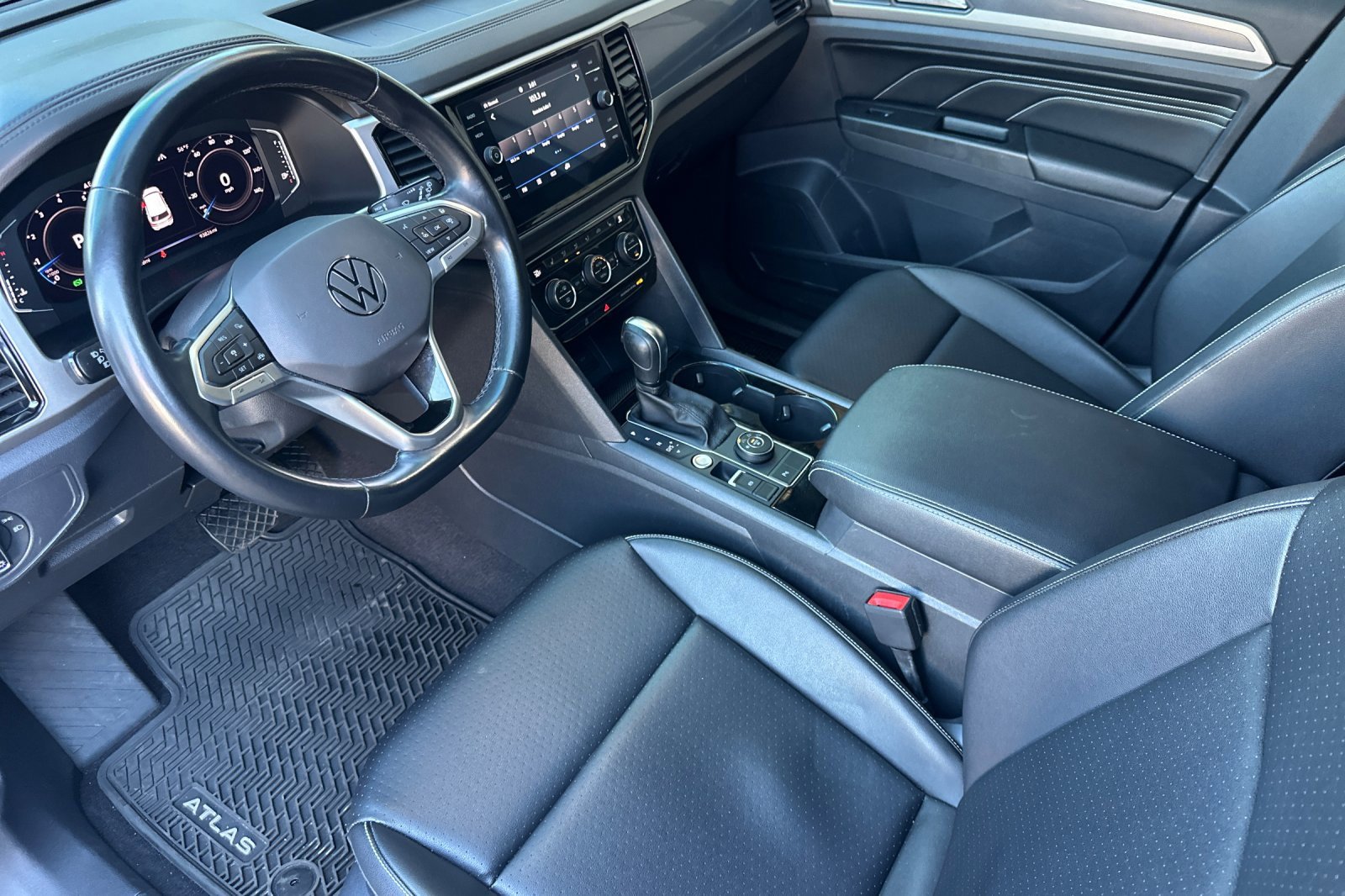 Used 2020 Volkswagen Atlas Cross Sport SEL image 7