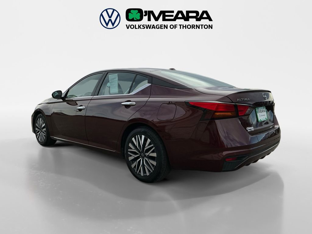 Used 2024 Nissan Altima 2.5 SV image 3