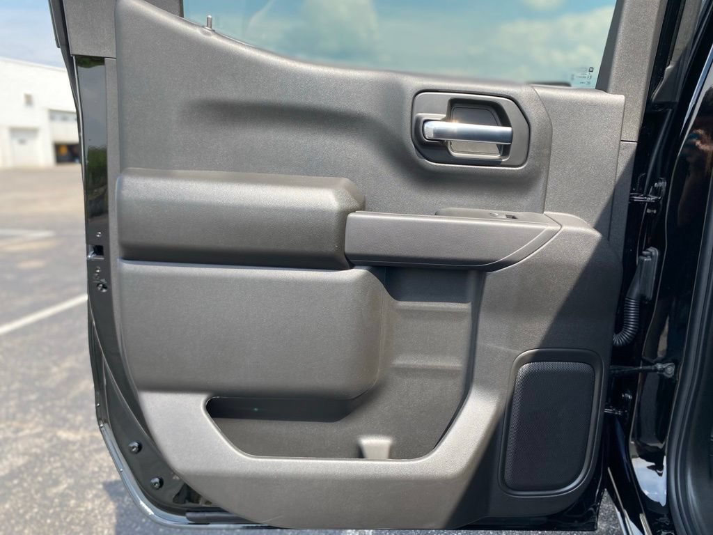 New 2026 Chevrolet Silverado 1500 Custom Trail Boss AWD/4WD image 16