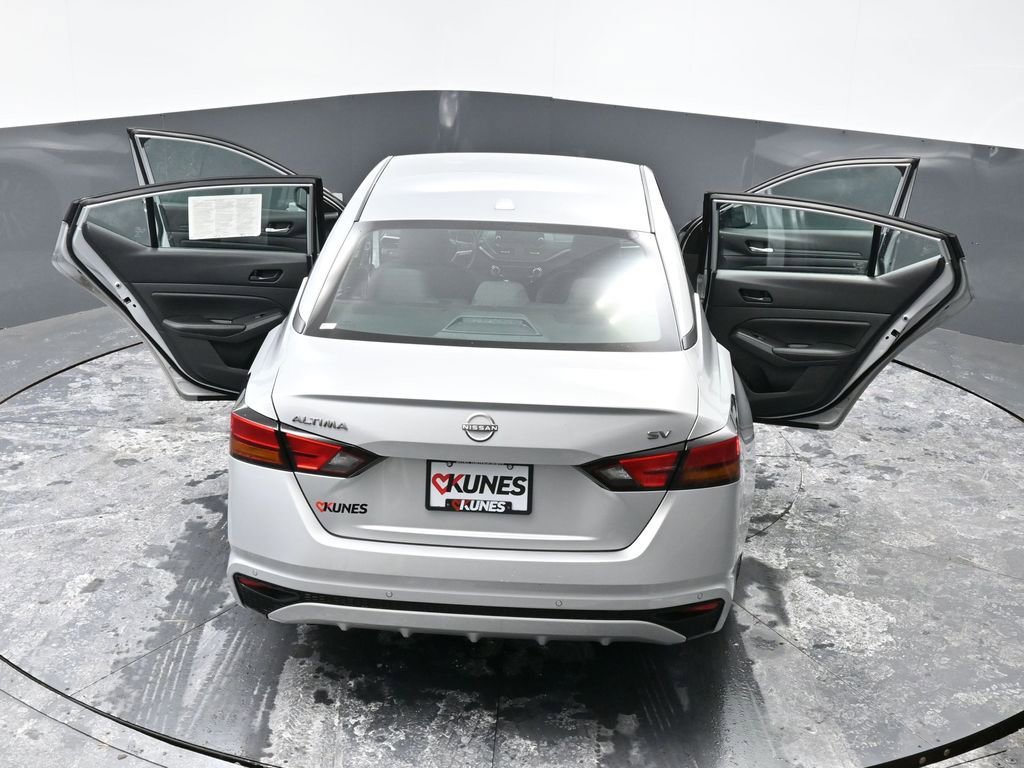 Used 2024 Nissan Altima 2.5 SV FWD image 70