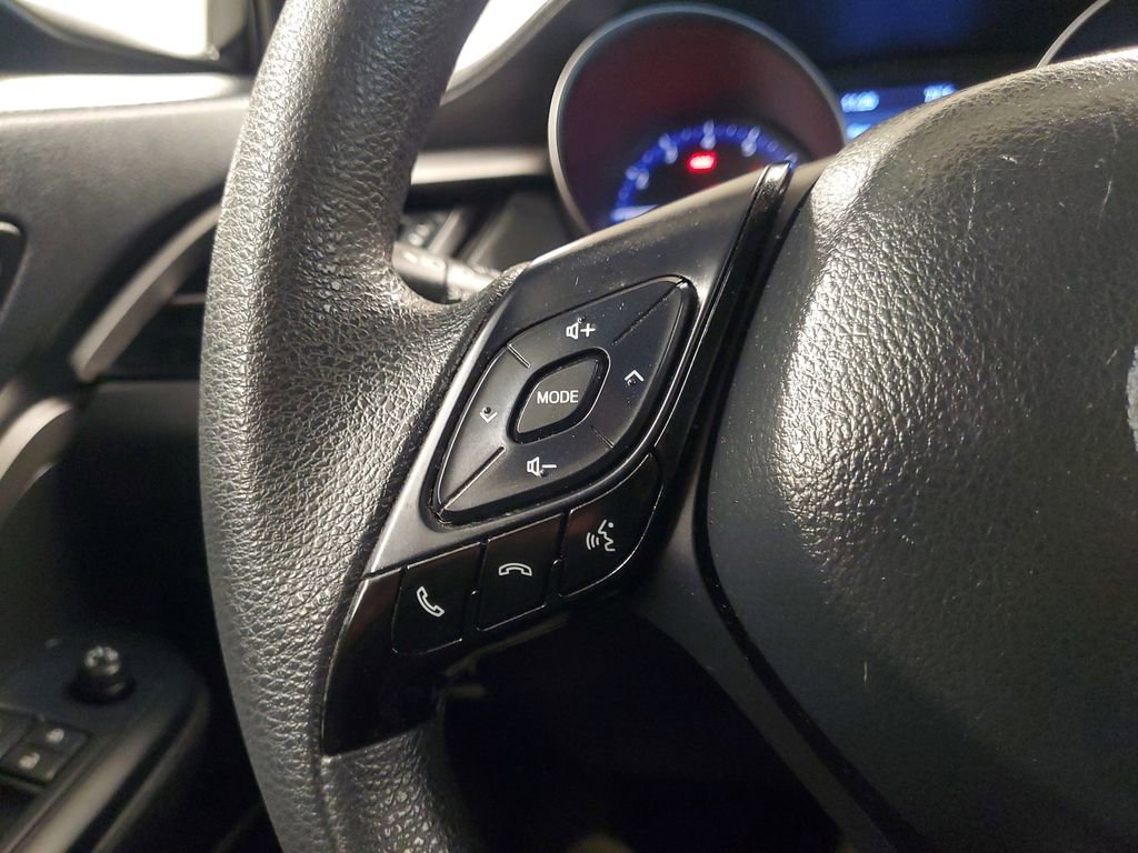 Used 2021 Toyota C-HR LE image 20