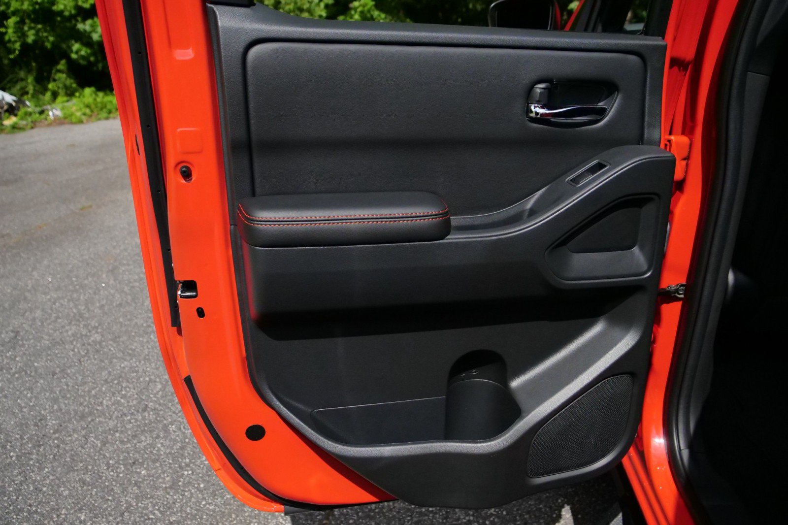 Used 2025 Nissan Frontier Pro-X RWD image 30