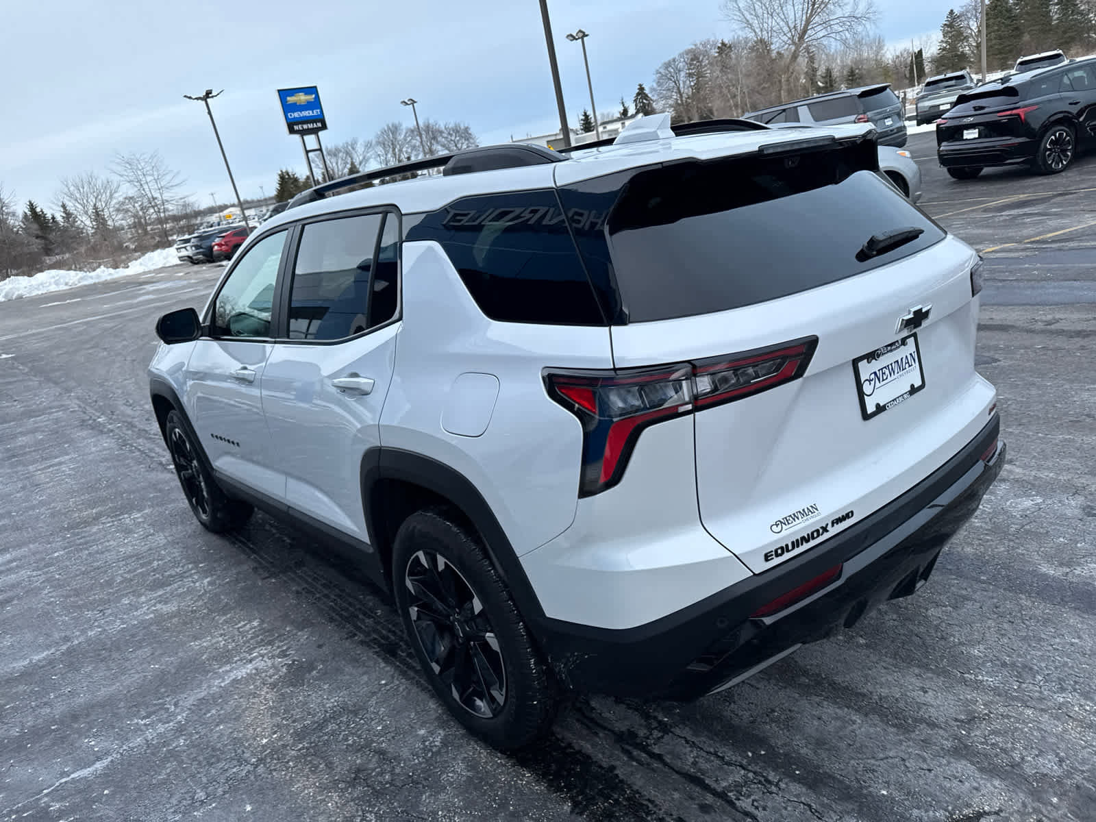 Used 2025 Chevrolet Equinox RS w/ Safety and Technology Package image 9