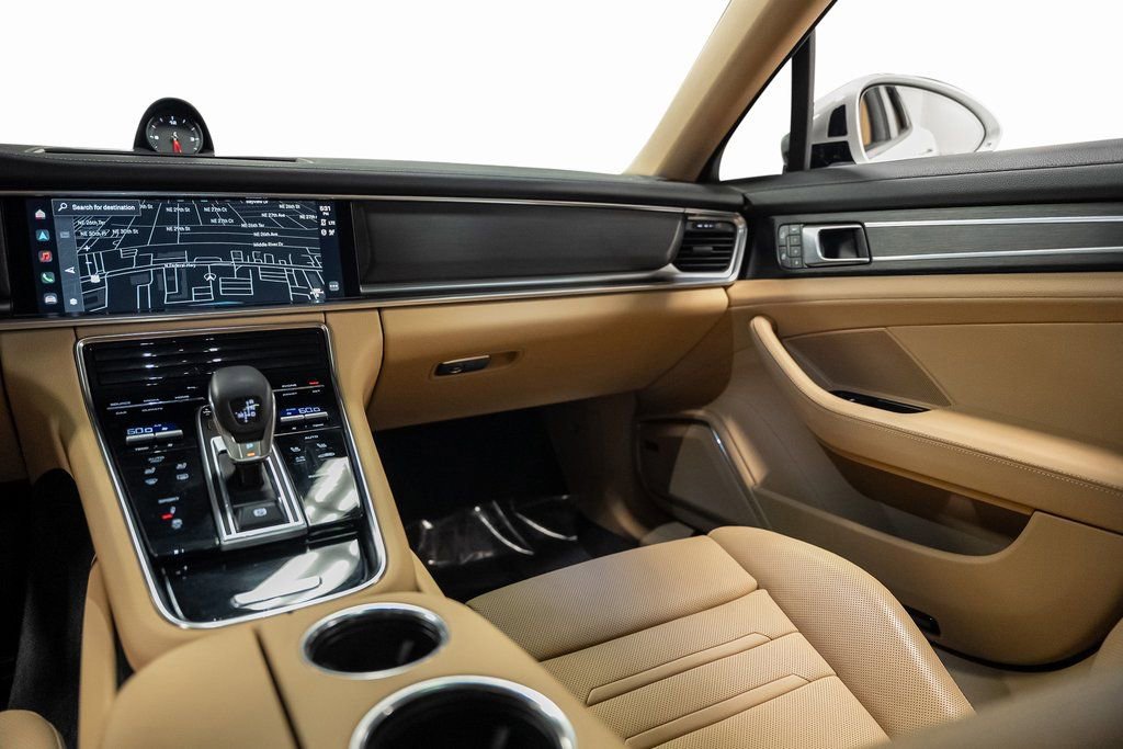 Used 2023 Porsche Panamera Platinum Edition image 40